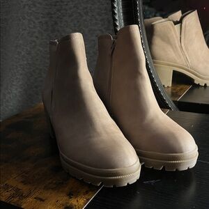 Jellypop Classic Tan Ankle Booties